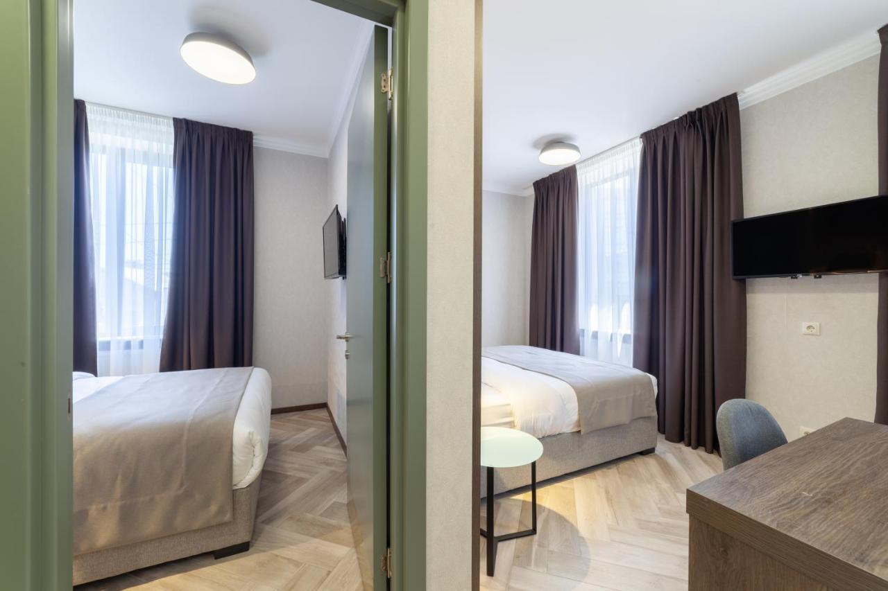 Hotel Old Wall Tbilisi Bagian luar foto