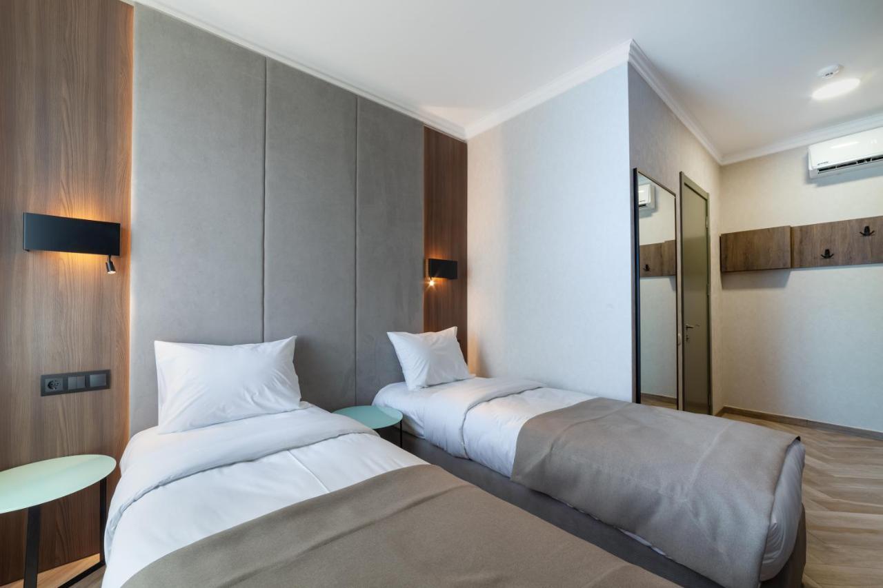 Hotel Old Wall Tbilisi Bagian luar foto